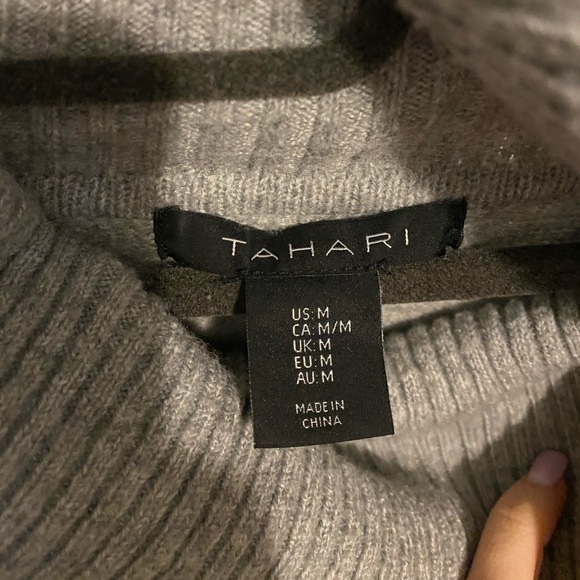 Grey sweater dress - Picture 2 of 3